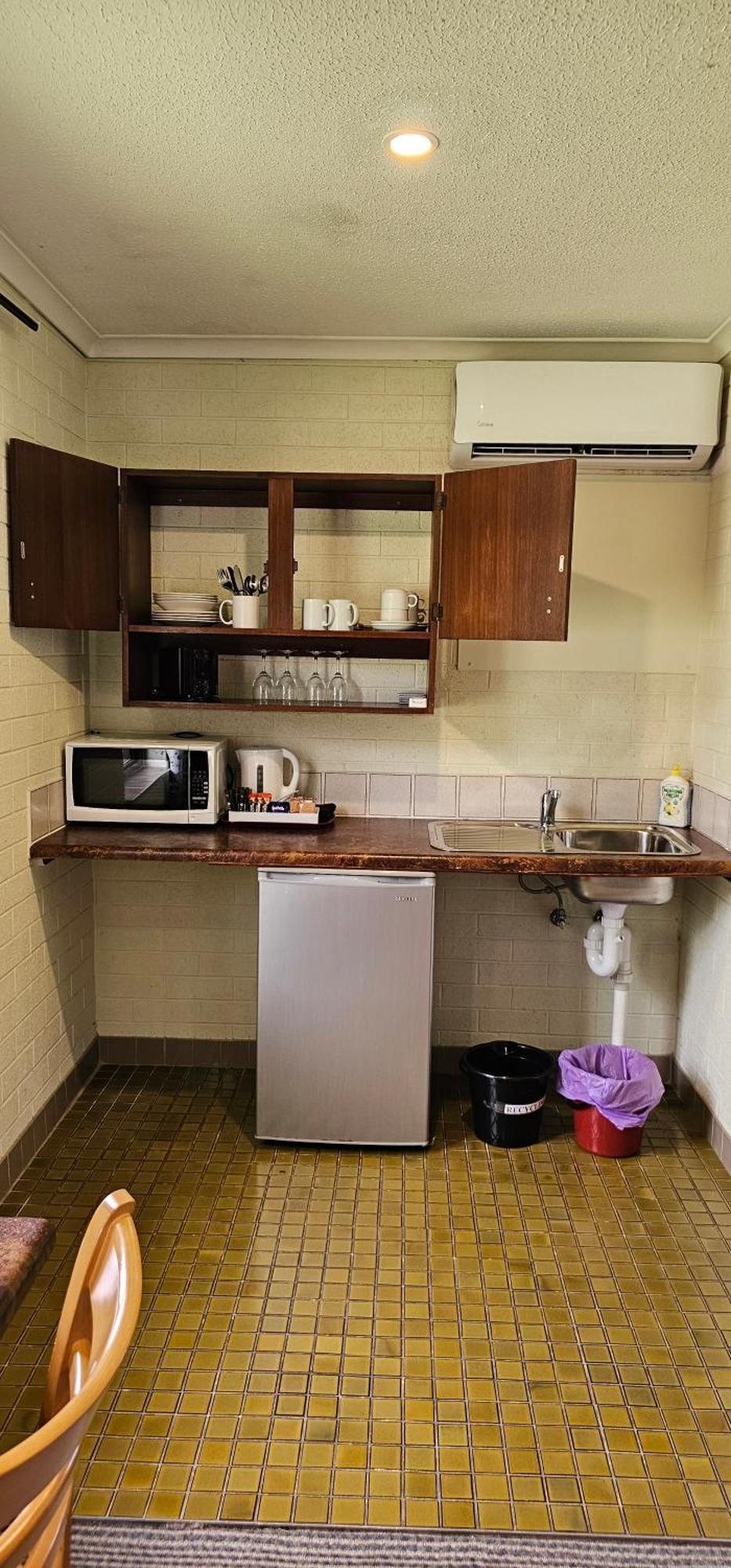 Bulahdelah Motor Lodge Bilik gambar